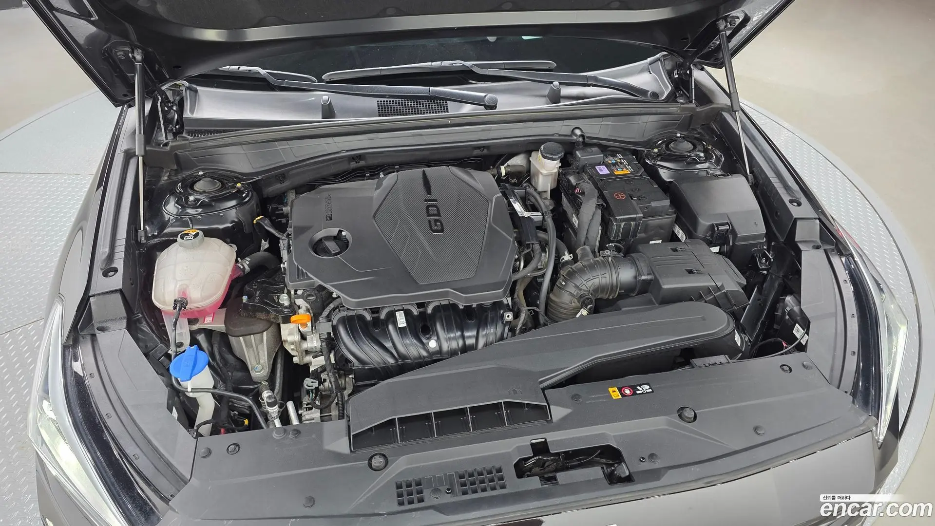 Kia K8 2.5 Gasoline 2WD 2021