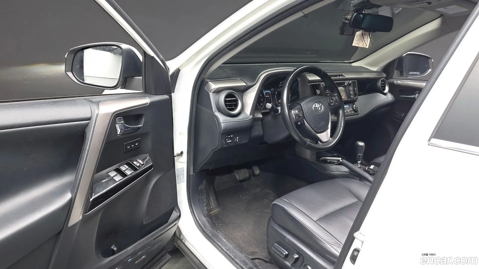 Toyota RAV4 2.5 2WD