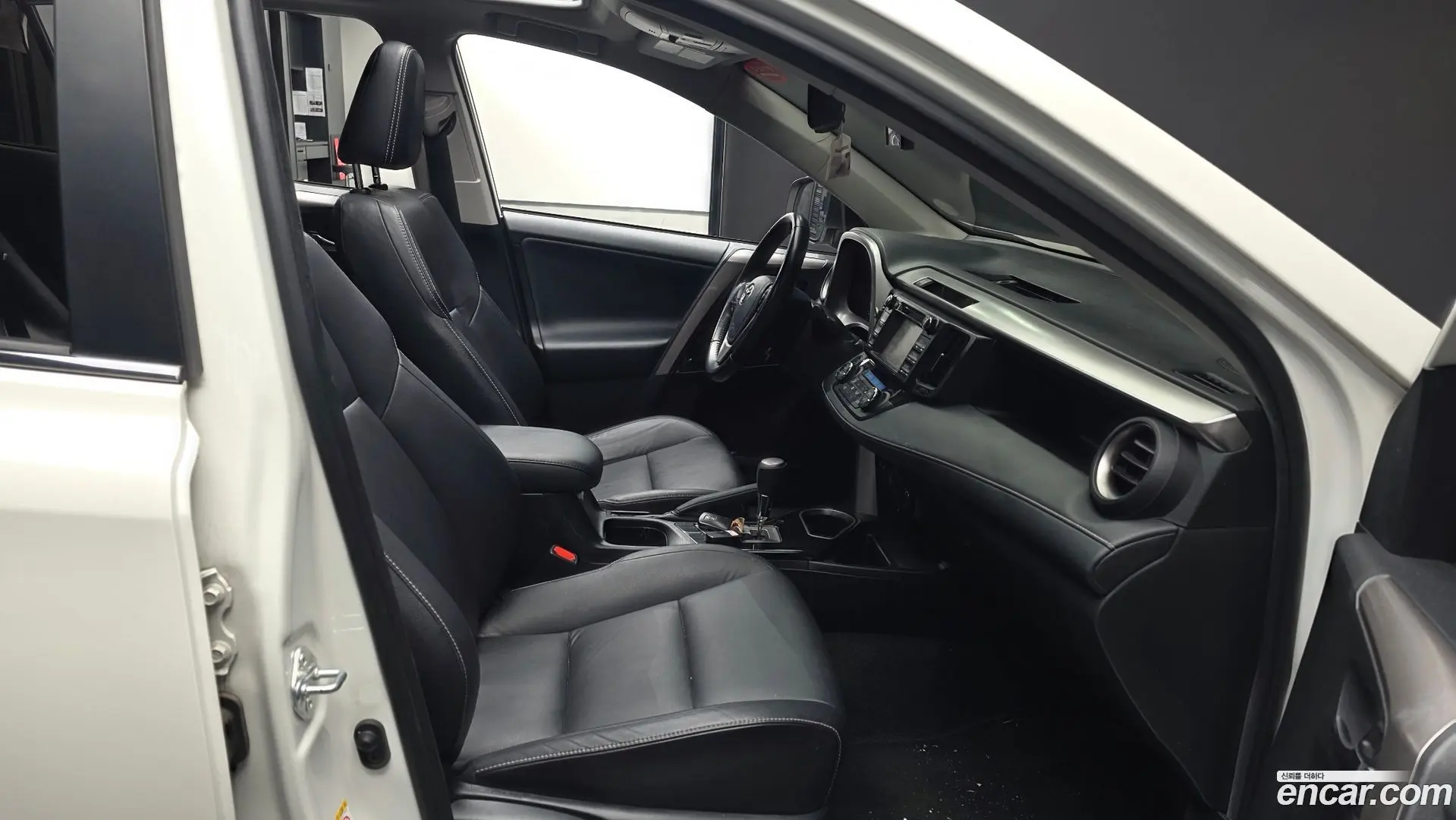 Toyota RAV4 2.5 2WD