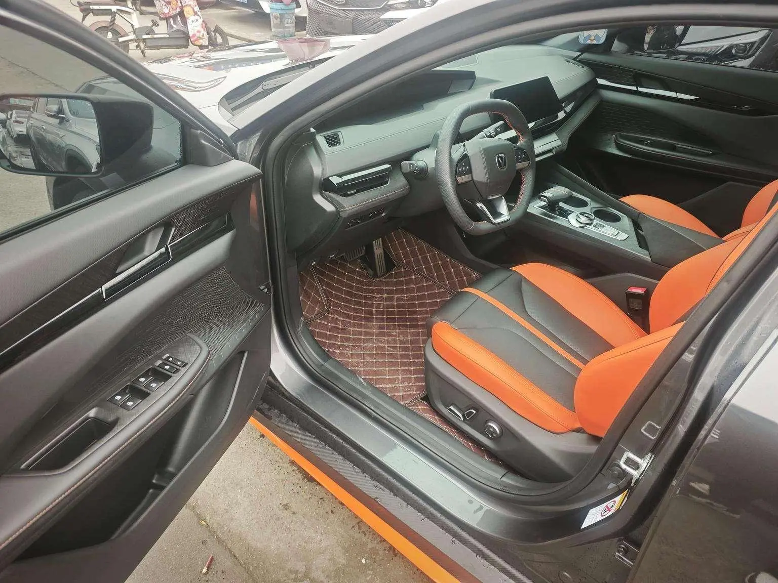 Changan UNI-V 2024 1.5T Premium Sport