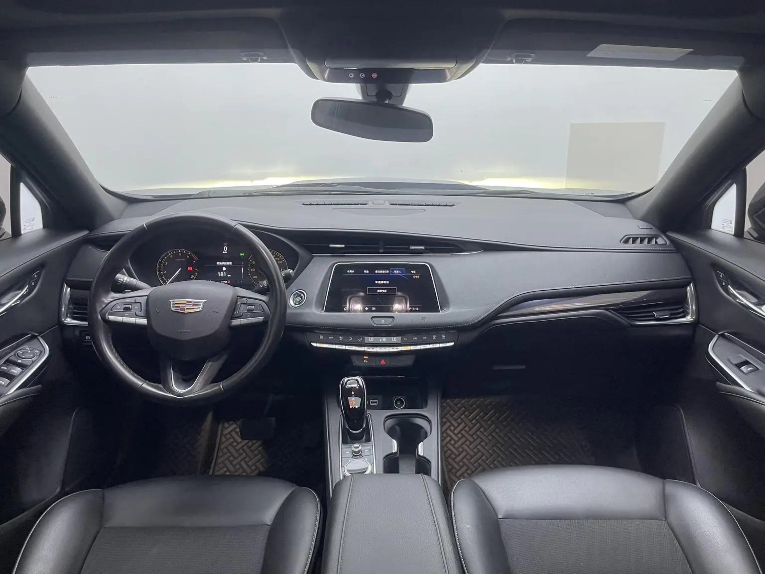 Cadillac XT4 2020 Facelift 28T 2WD Tech