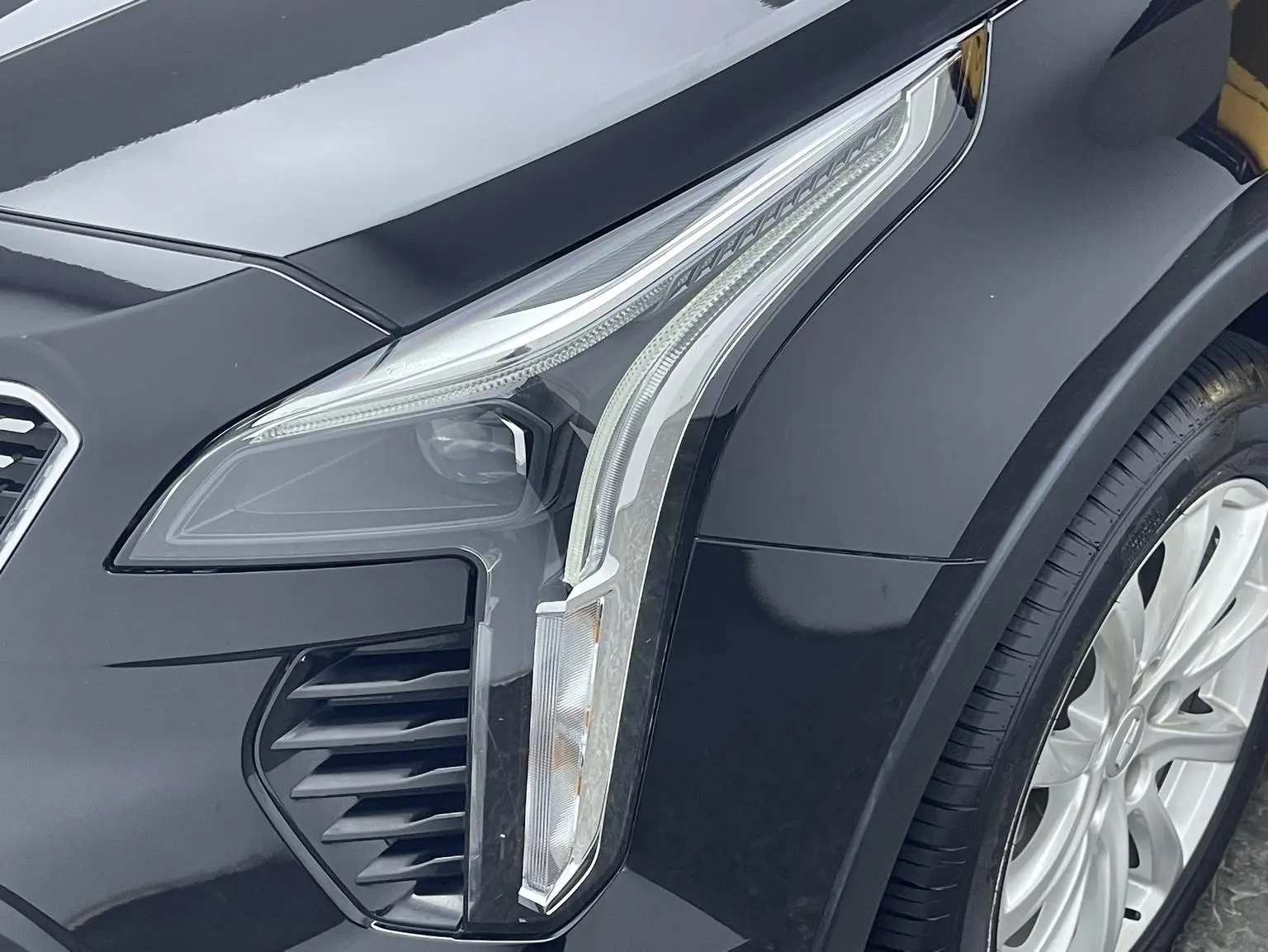Cadillac XT4 2020 Facelift 28T 2WD Tech
