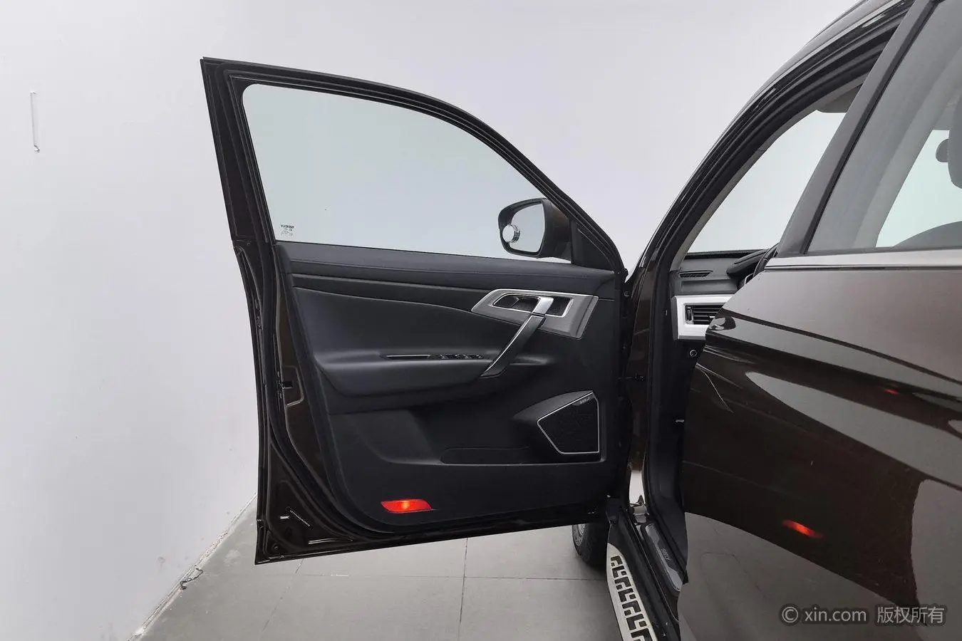 Geely Boyue 2018 1.8TD Manual 2WD Smart Connected 4G Connected