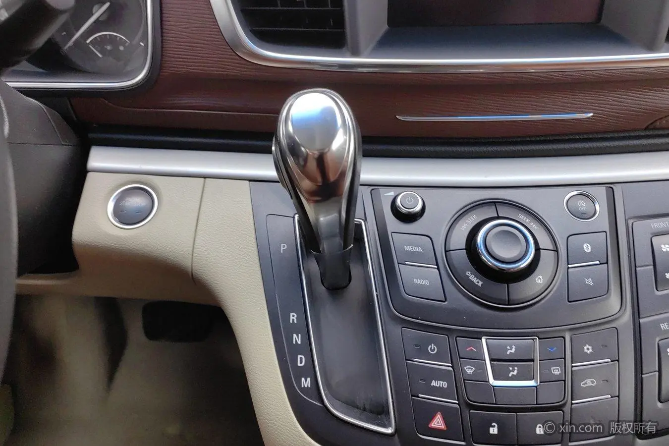 Buick GL8 2018 28T Comfort China VI