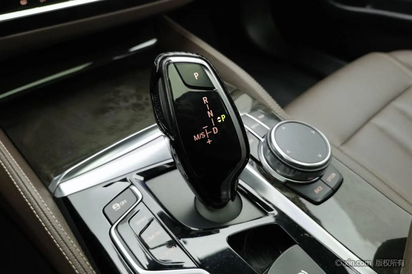 BMW 5 Series 2018 525Li M Sport Package