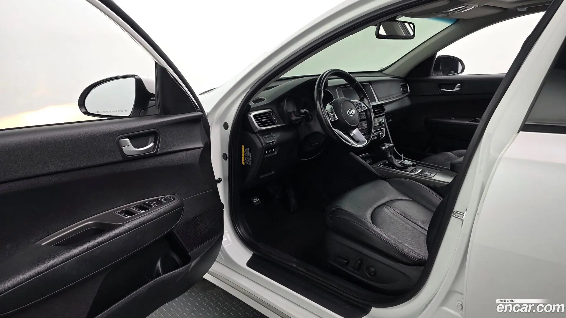 Kia K5 2.0 LPI Rental Car
