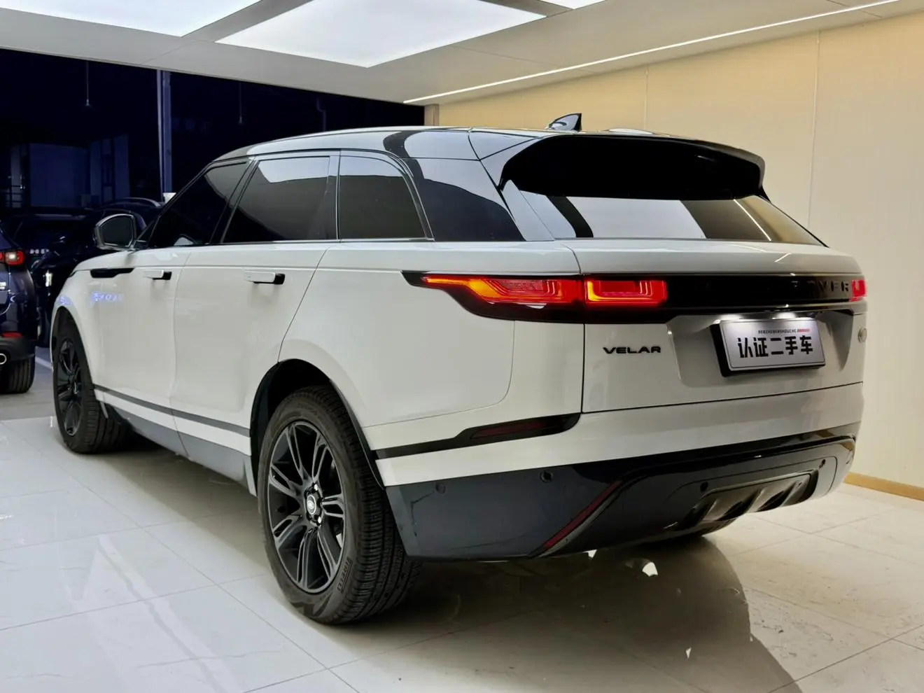 Land Rover Range Rover Star 2023 250PS