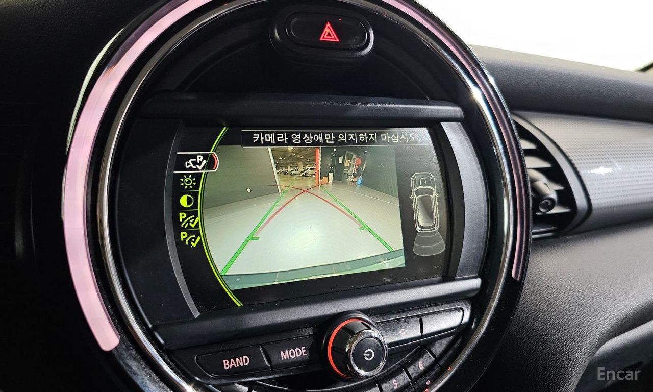 Mini Cooper 5-door basic model 2018