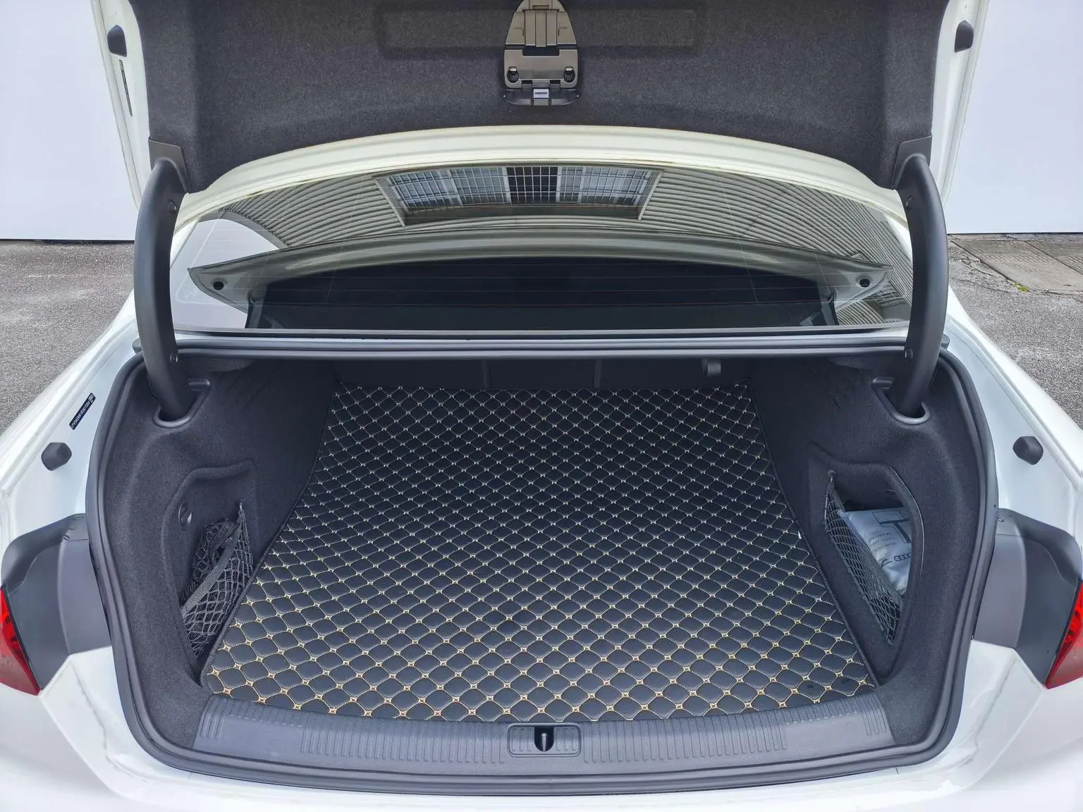 Audi A4L 2024 40 TFSI Dynamic Luxury