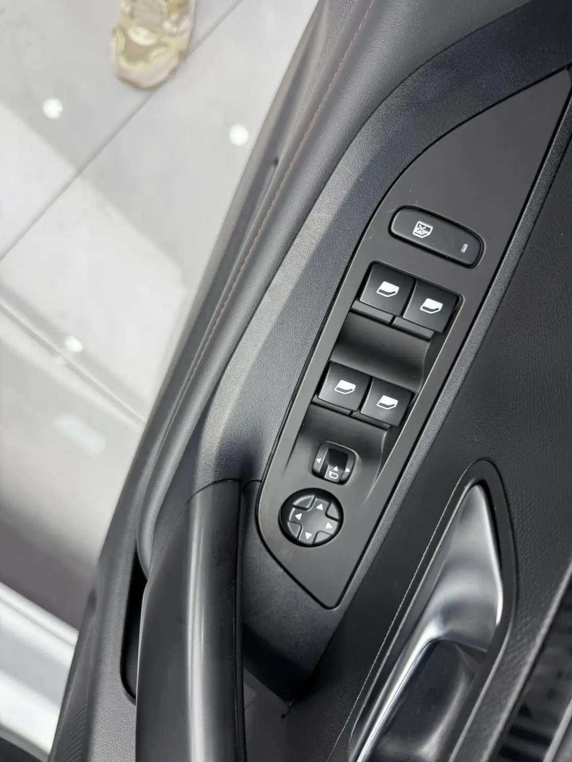 Peugeot 2008 2020 230THP Fashion