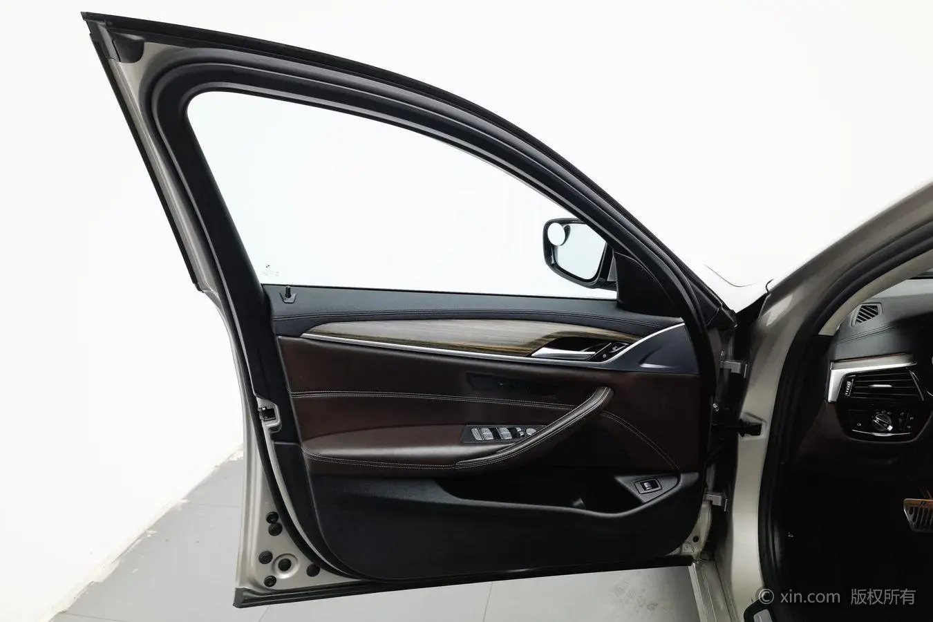 BMW 5 Series 2019 Facelift 530Li Leading Luxury Package