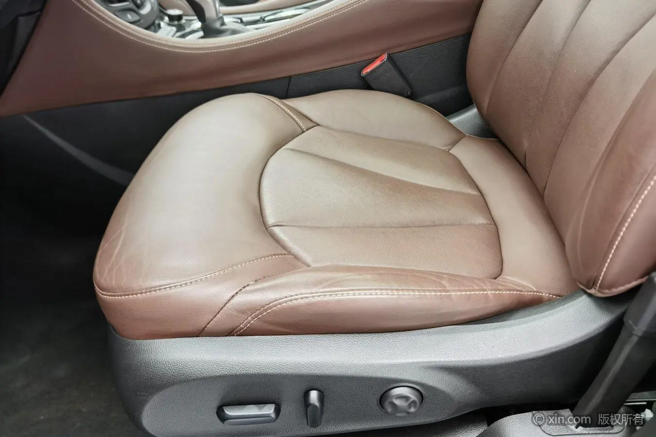 Buick Envision 2018 28T 4WD Luxury