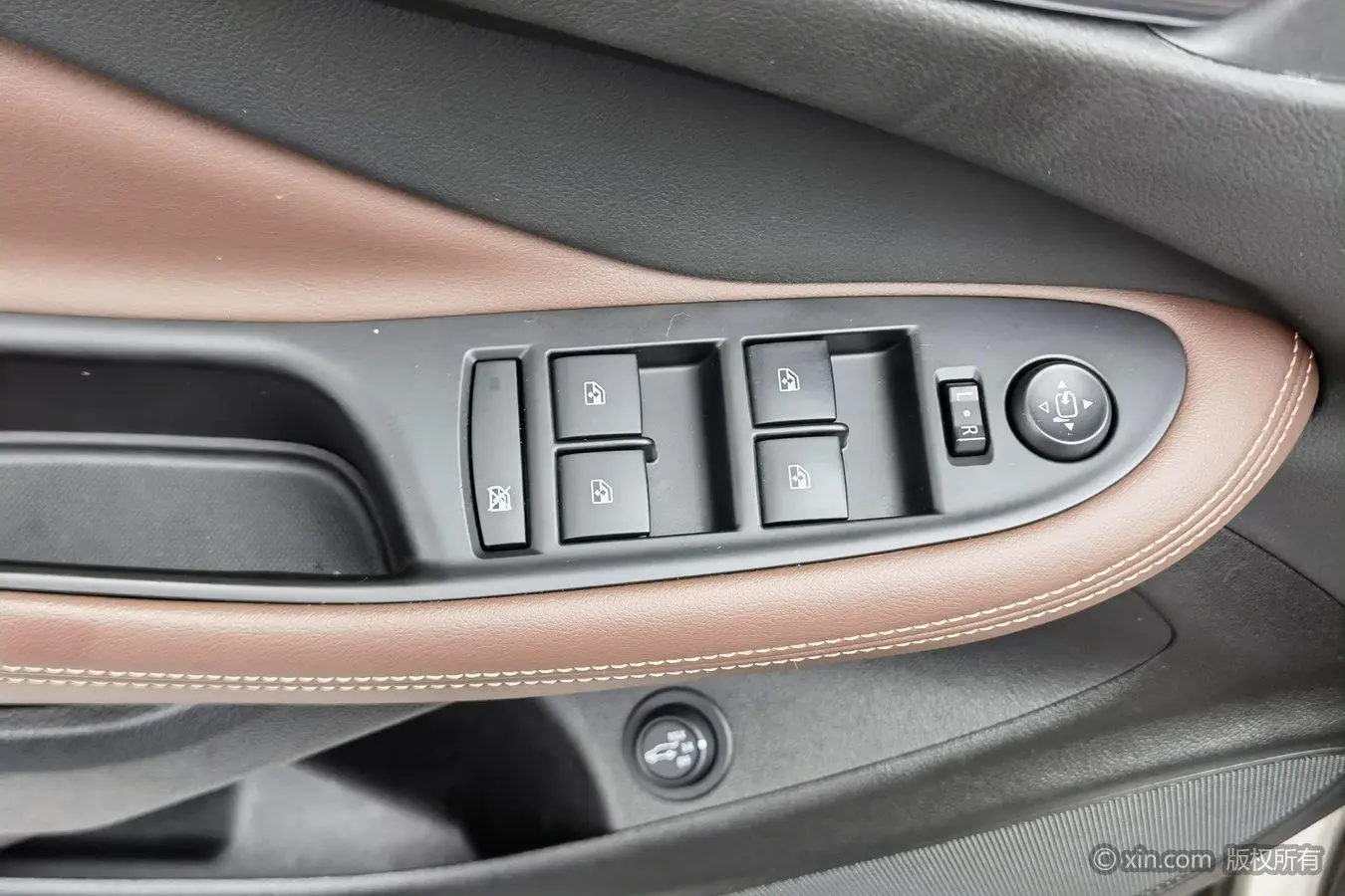 Buick Envision 2018 28T 4WD Luxury