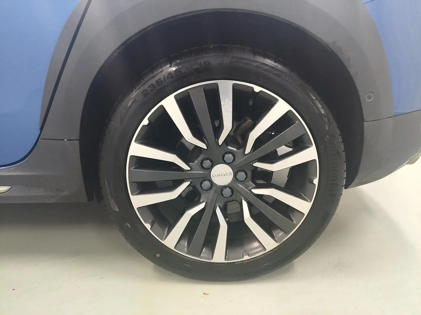 Lynk & Co 02 2018 2.0T DCT 4WD Dynamic Pro China V