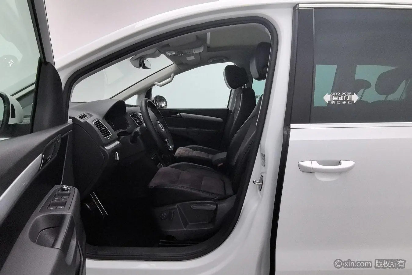 Volkswagen Sharan 2018 380TSI 7 seat