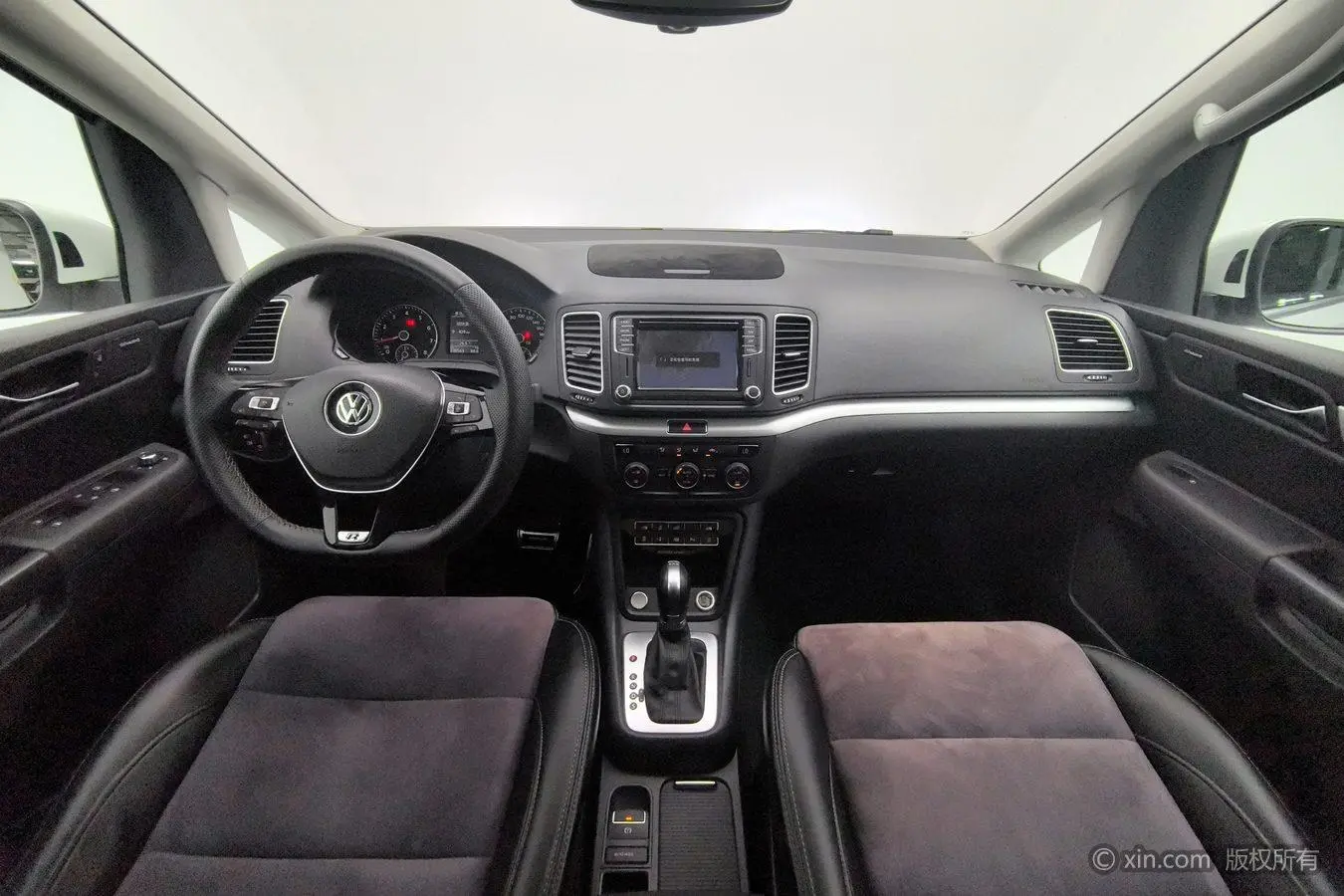Volkswagen Sharan 2018 380TSI 7 seat