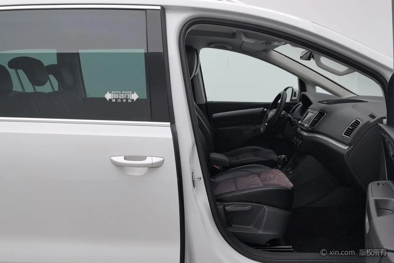 Volkswagen Sharan 2018 380TSI 7 seat