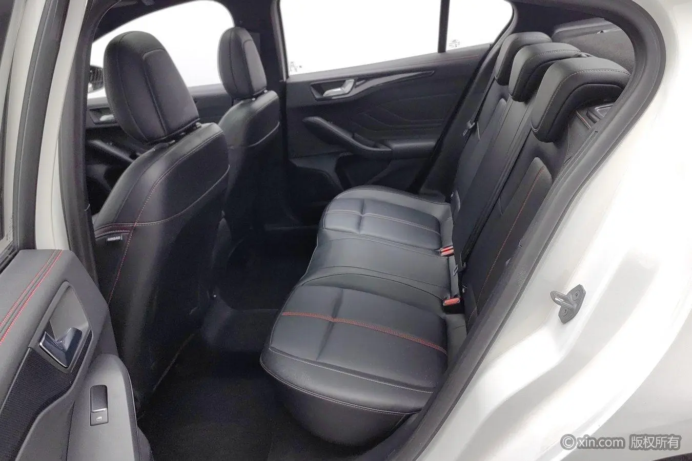 Ford Focus 2022 Sedan EcoBoost 180 Auto ST Line