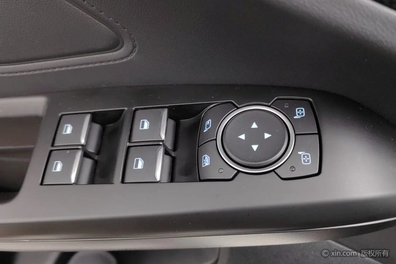 Ford Focus 2022 Sedan EcoBoost 180 Auto ST Line