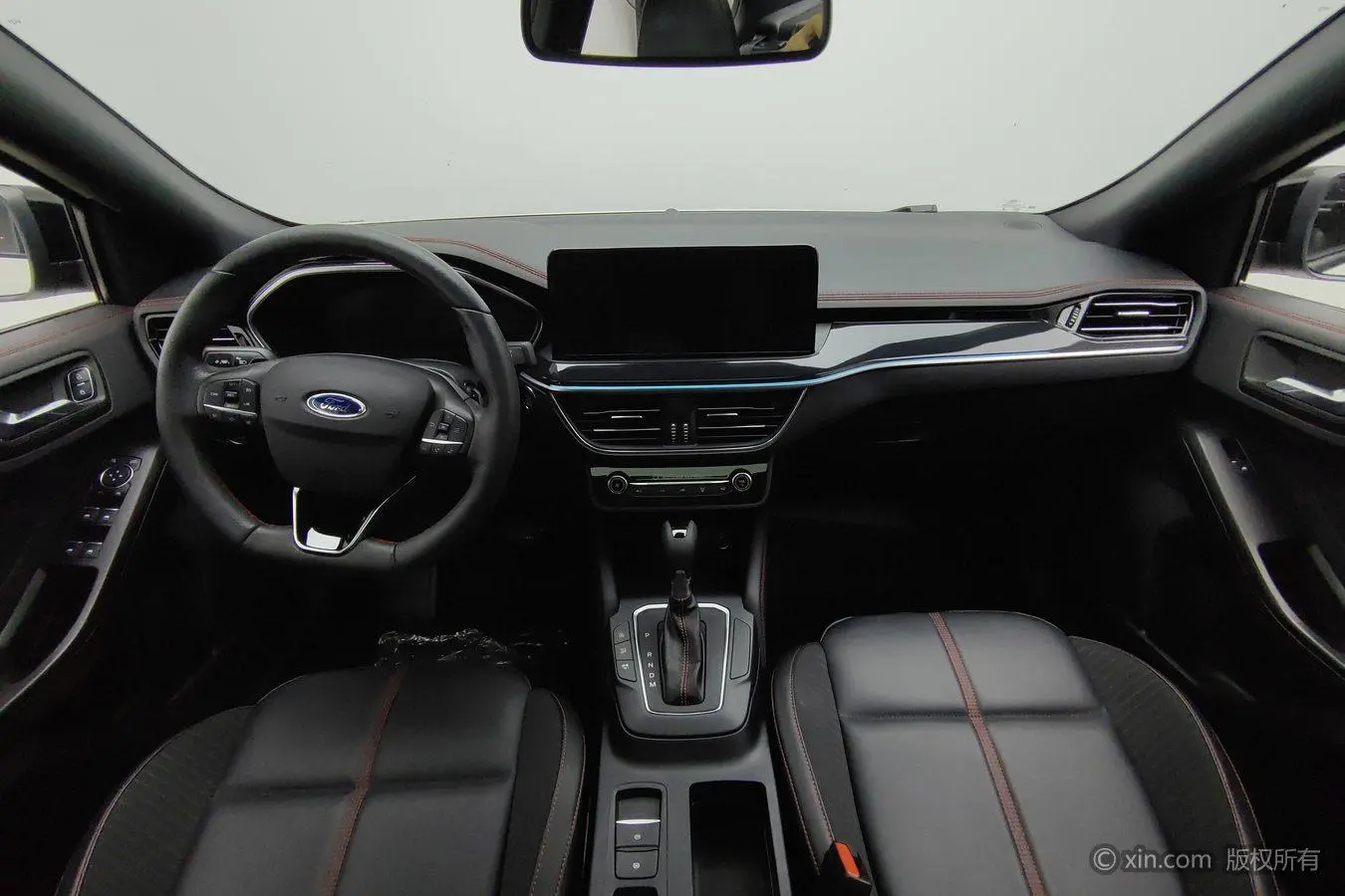 Ford Focus 2022 Sedan EcoBoost 180 Auto ST Line