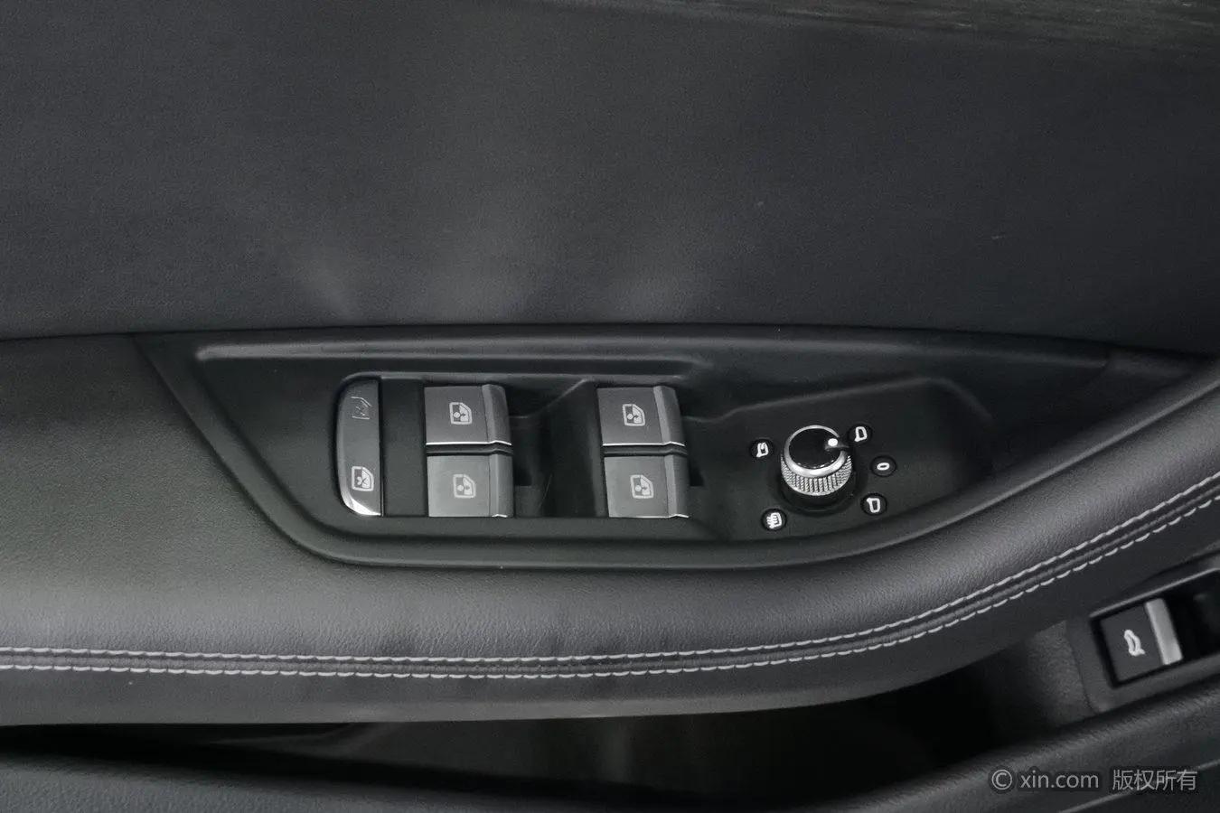Audi A4L 2024 40 TFSI Dynamic Luxury