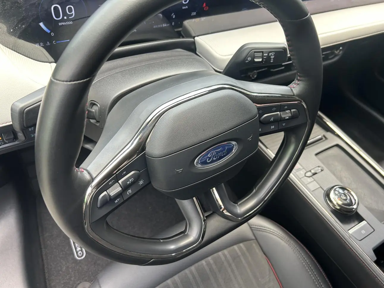 Ford Mondeo 2022 Facelift EcoBoost 245 Luxury