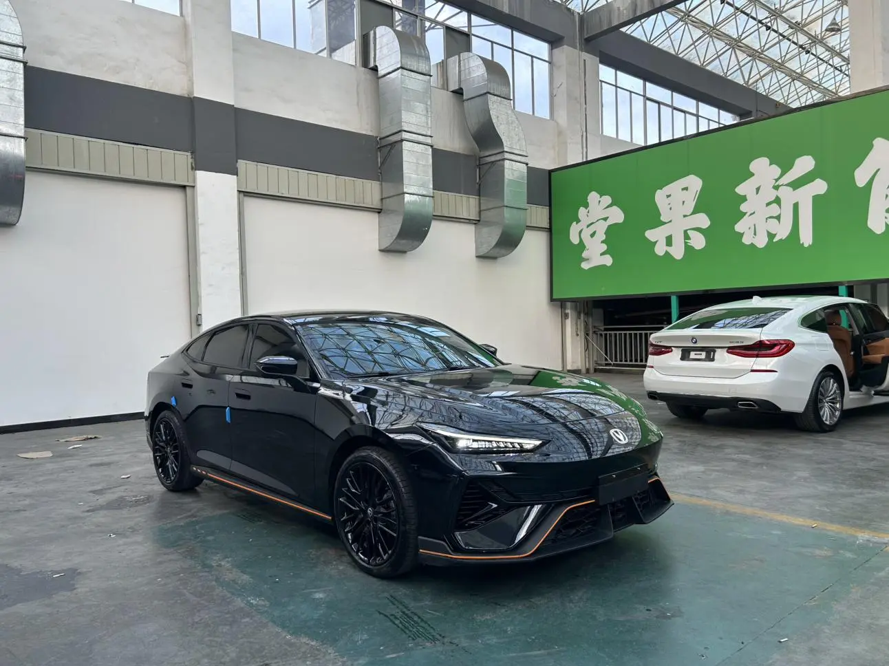 Changan UNI-V 2025 3rd Gen 1.5T 500Bar Premium Sport