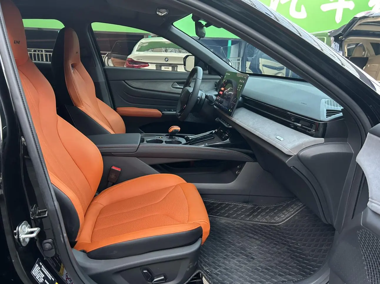 Changan UNI-V 2025 3rd Gen 1.5T 500Bar Premium Sport