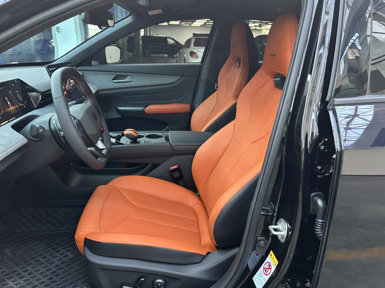 Changan UNI-V 2025 3rd Gen 1.5T 500Bar Premium Sport