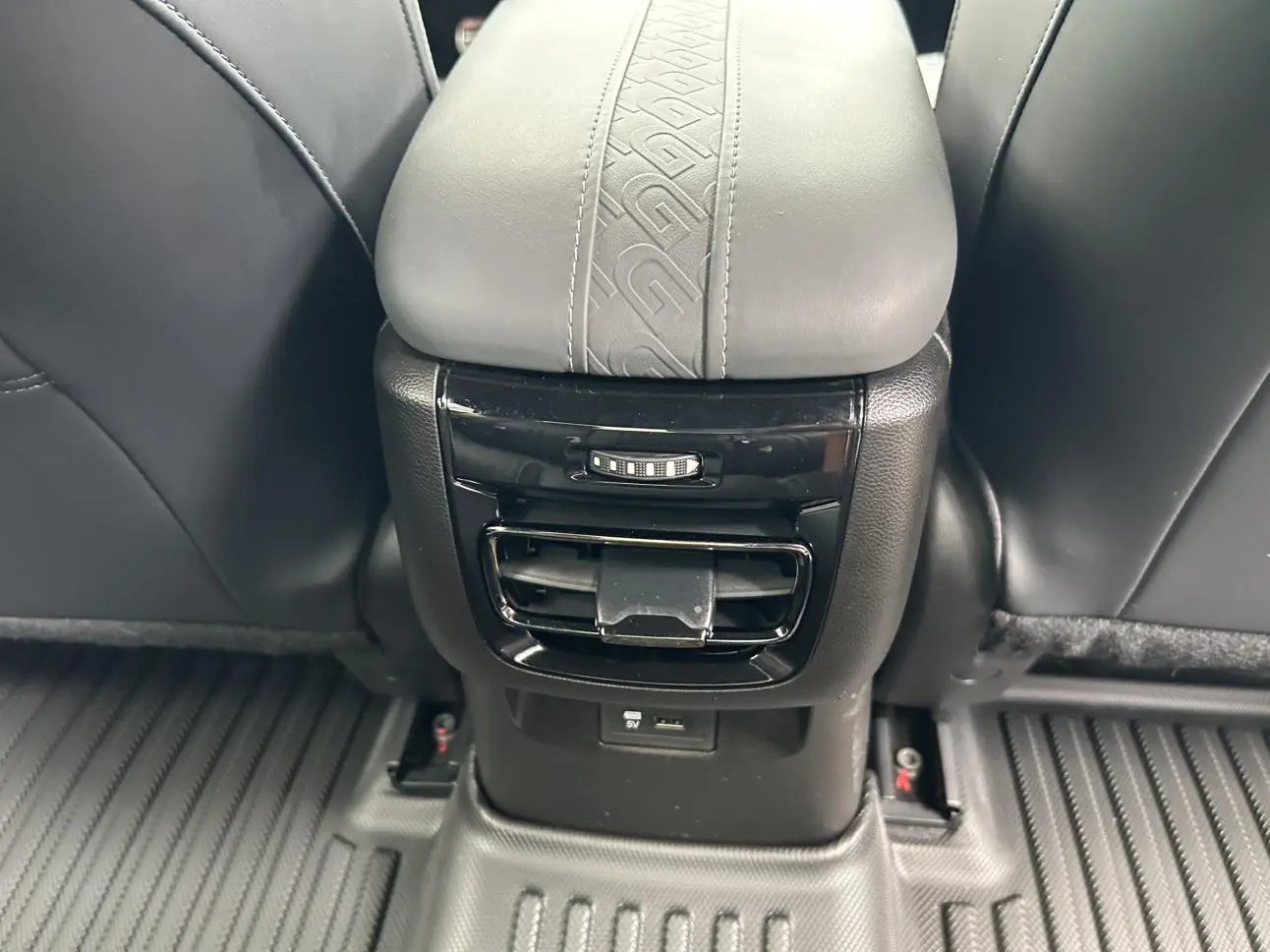 GAC Trumpchi Empow 2023 400T Auto R Pro