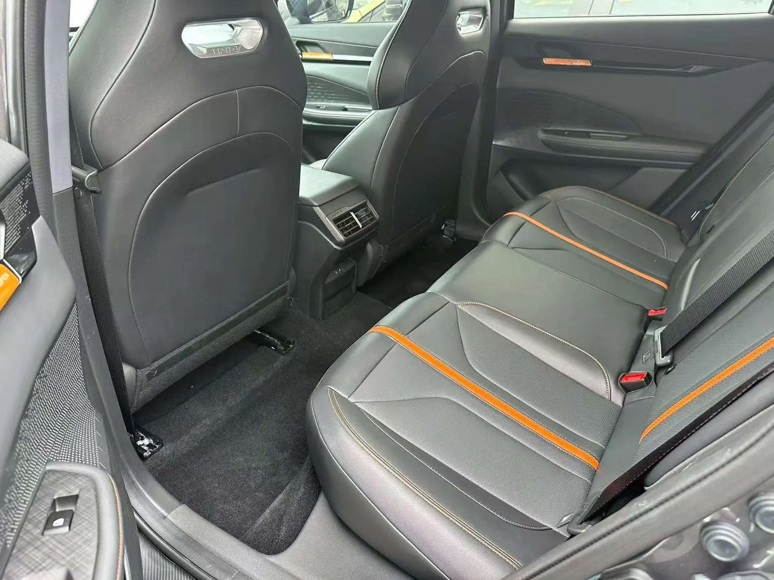 Changan UNI-V 2024 1.5T Premium