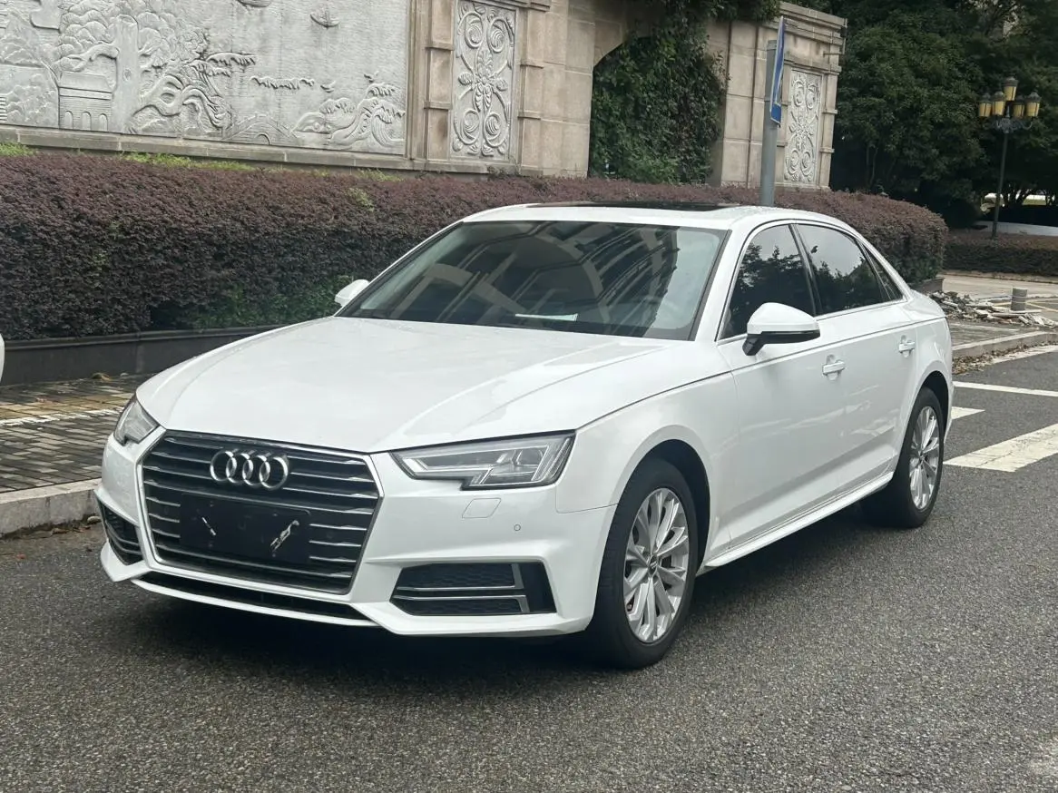 Audi A4L 2019 40 TFSI Progressive China VI