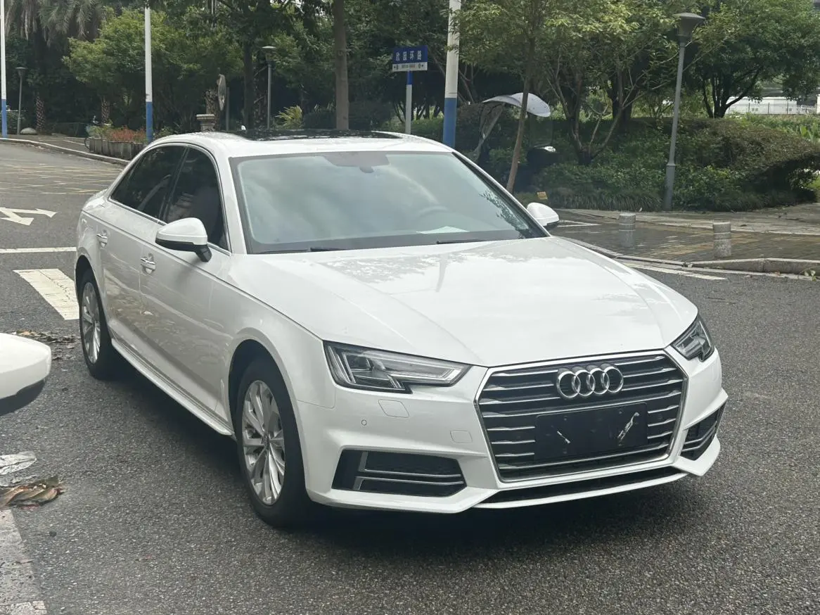 Audi A4L 2019 40 TFSI Progressive China VI
