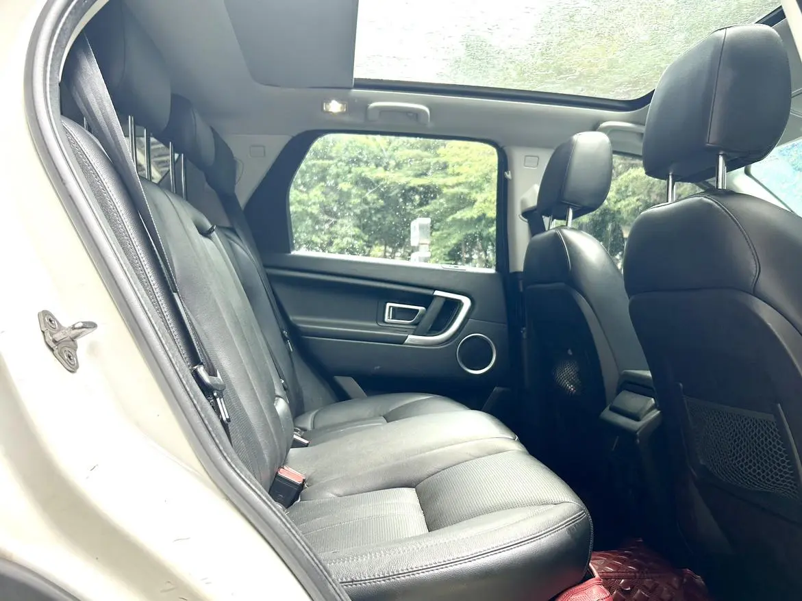 Land Rover Discovery Sport 2018 240PS SE