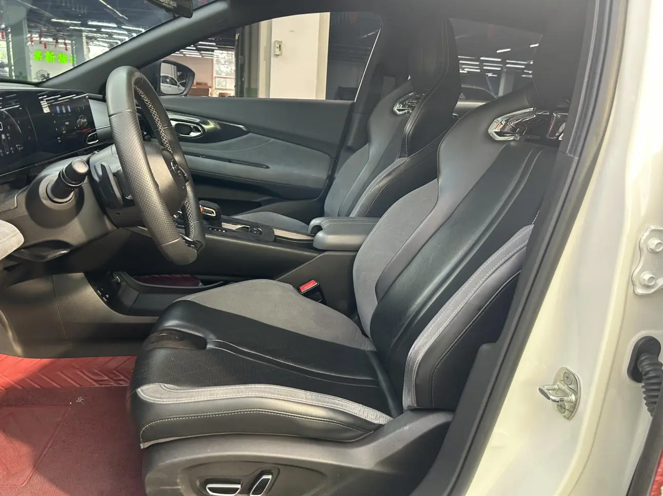 GAC Trumpchi Empow 2023 400T Auto R Max