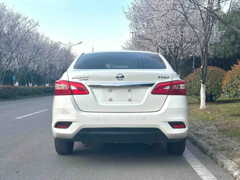 Sylphy 2022 Classic 1.6 XE CVT Comfort Edition
