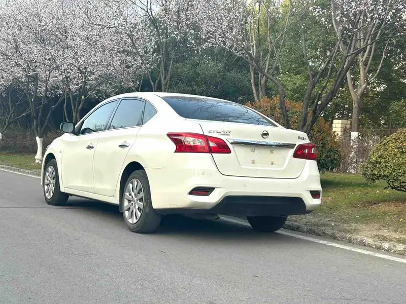 Sylphy 2022 Classic 1.6 XE CVT Comfort Edition