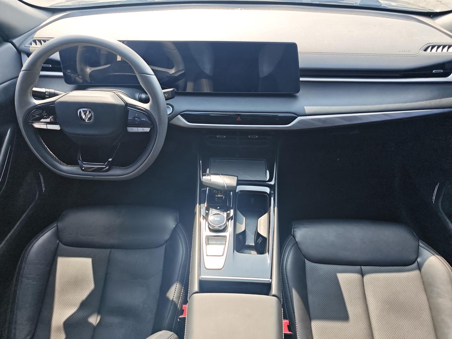 Changan Raeton PLUS 2023 1.5T DCT Luxury