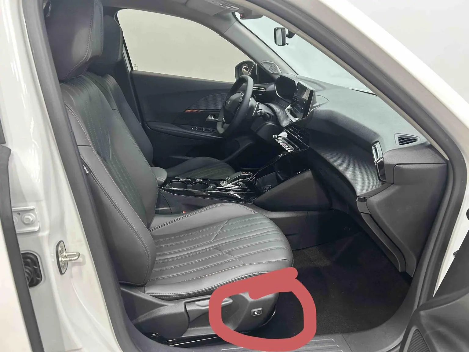 Peugeot 2008 2022 230THP THE ONE