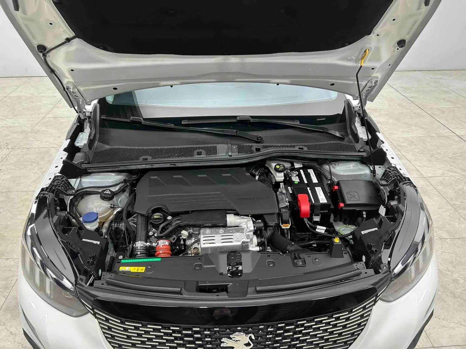 Peugeot 2008 2022 230THP THE ONE
