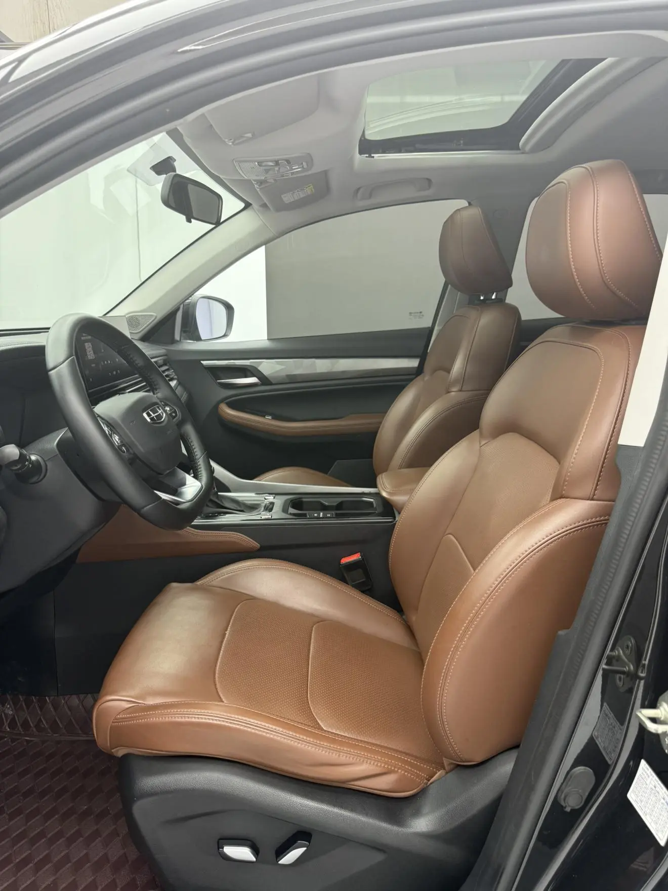 Geely X6 2020 1.4T Auto Luxury