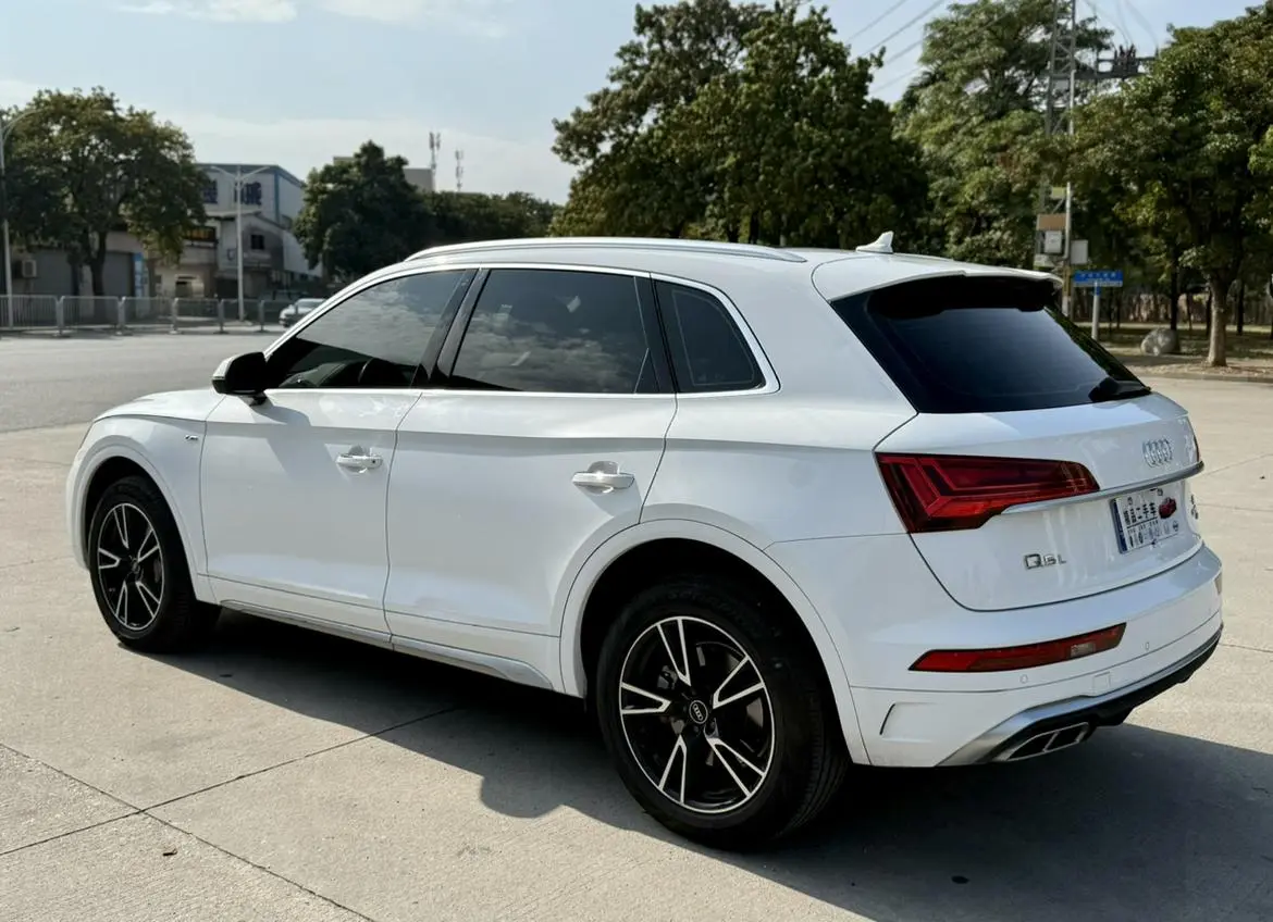 Audi Q5L 2021 40 TFSI Dynamic Fashion