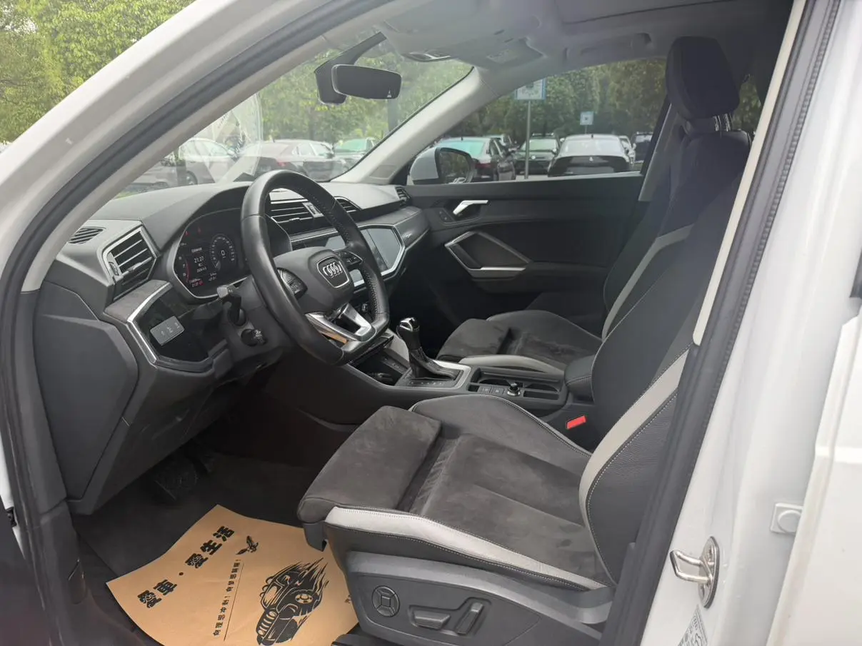 Audi Q3 2020 35 TFSI Dynamic Fashion