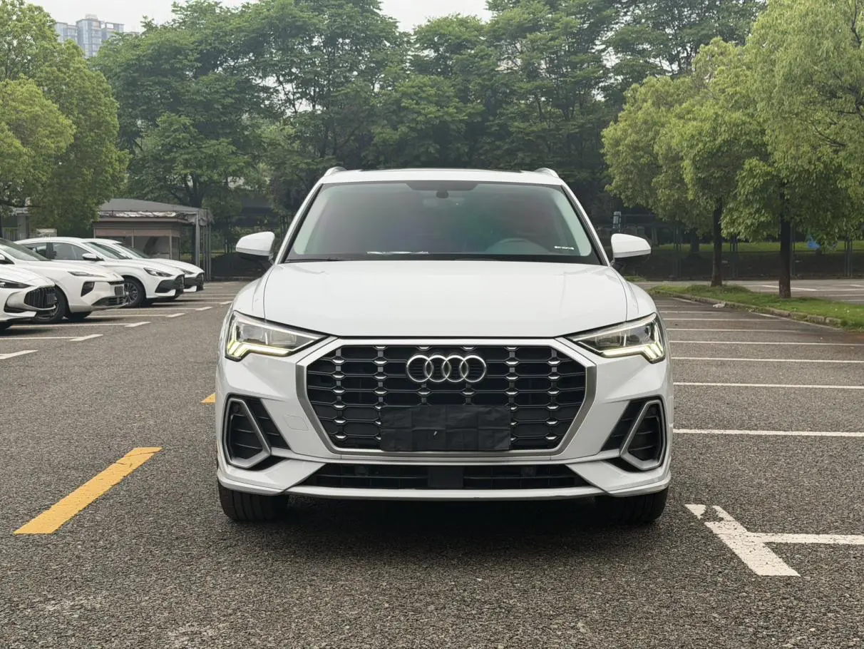 Audi Q3 2020 35 TFSI Dynamic Fashion
