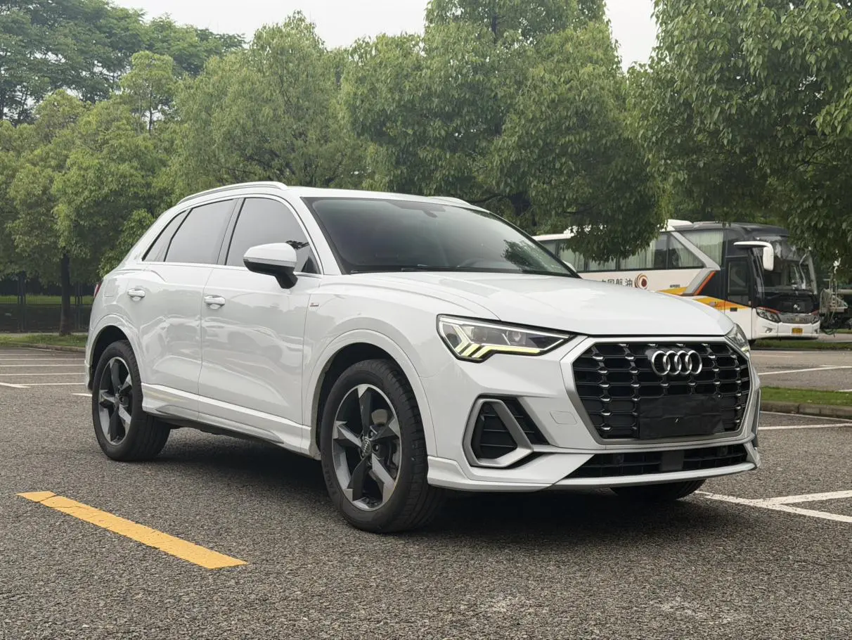 Audi Q3 2020 35 TFSI Dynamic Fashion