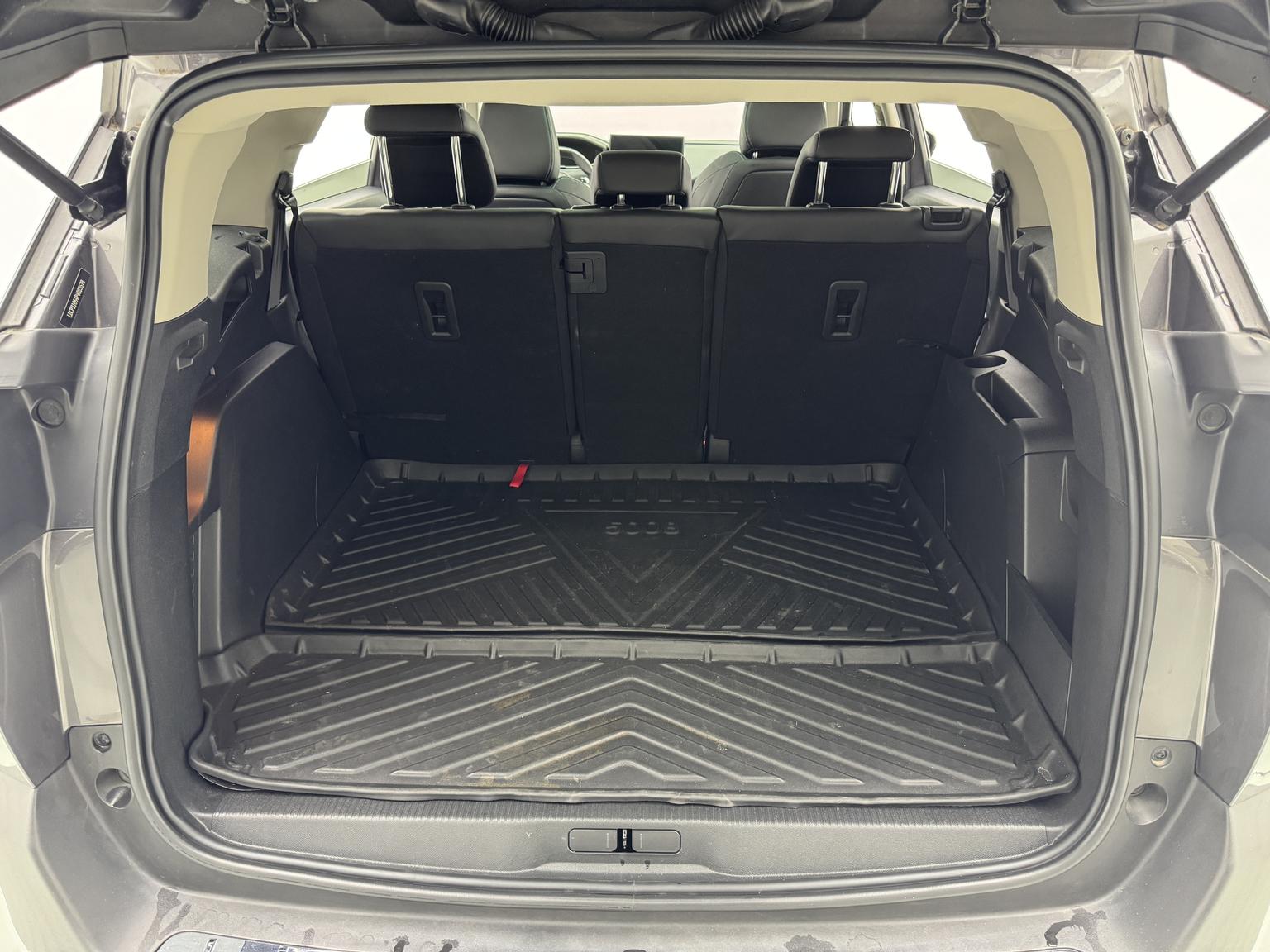 Peugeot 5008 2023 400THP 5 seat