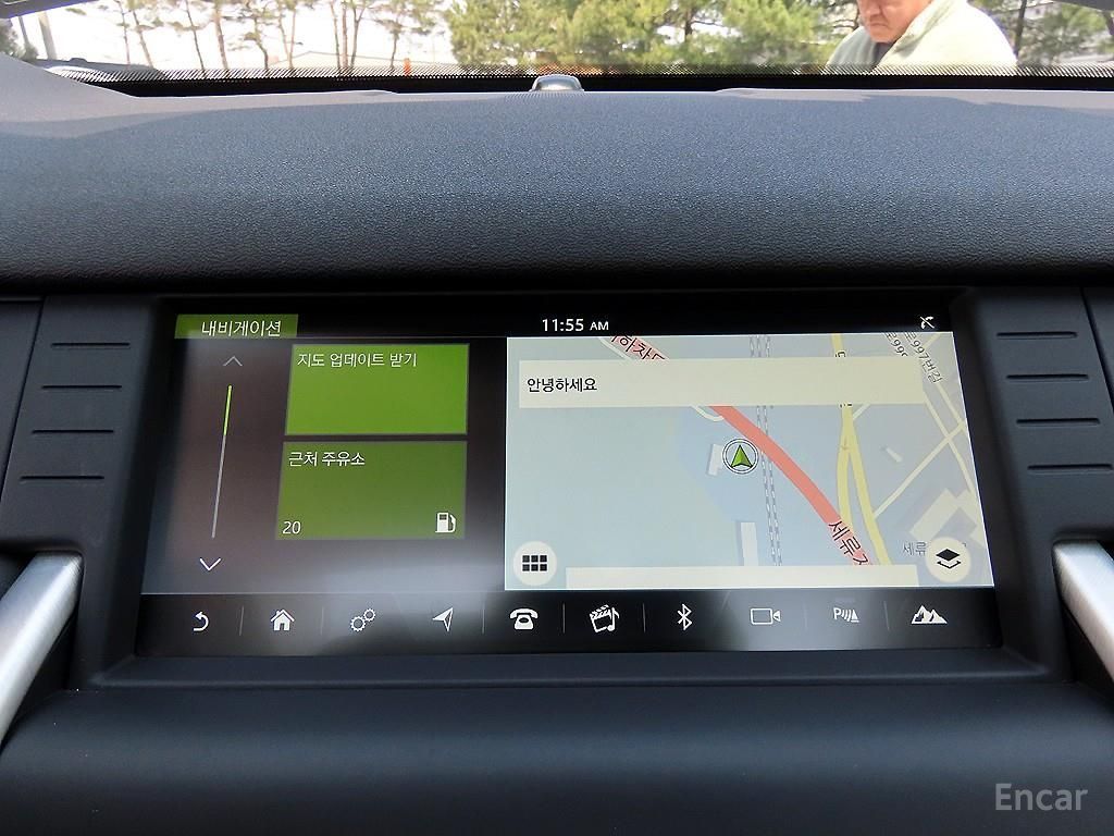 Land Rover Discovery Sports 2.0 TD4 SE (150 horsepower) 2017