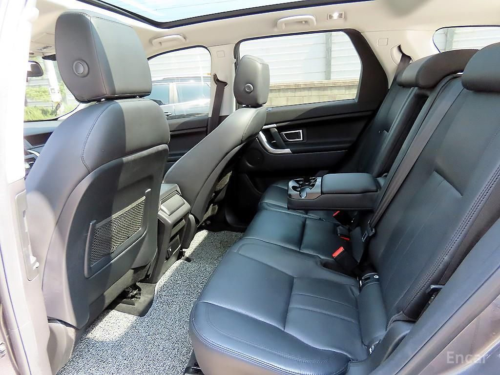 Land Rover Discovery Sports 2.0 TD4 SE (150 horsepower) 2017
