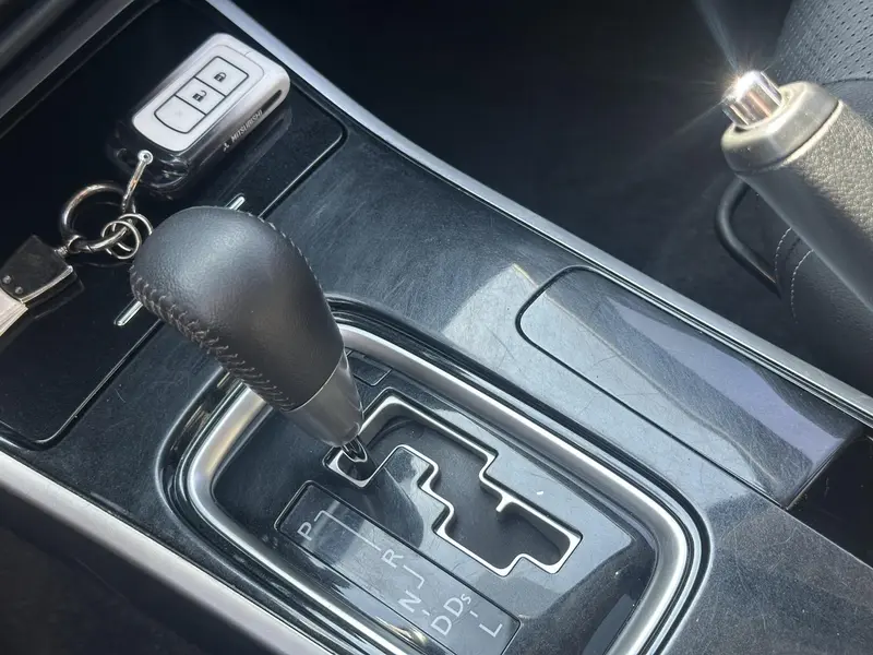 Outlander 2018 2.0L 2WD Honor Edition 5 seats