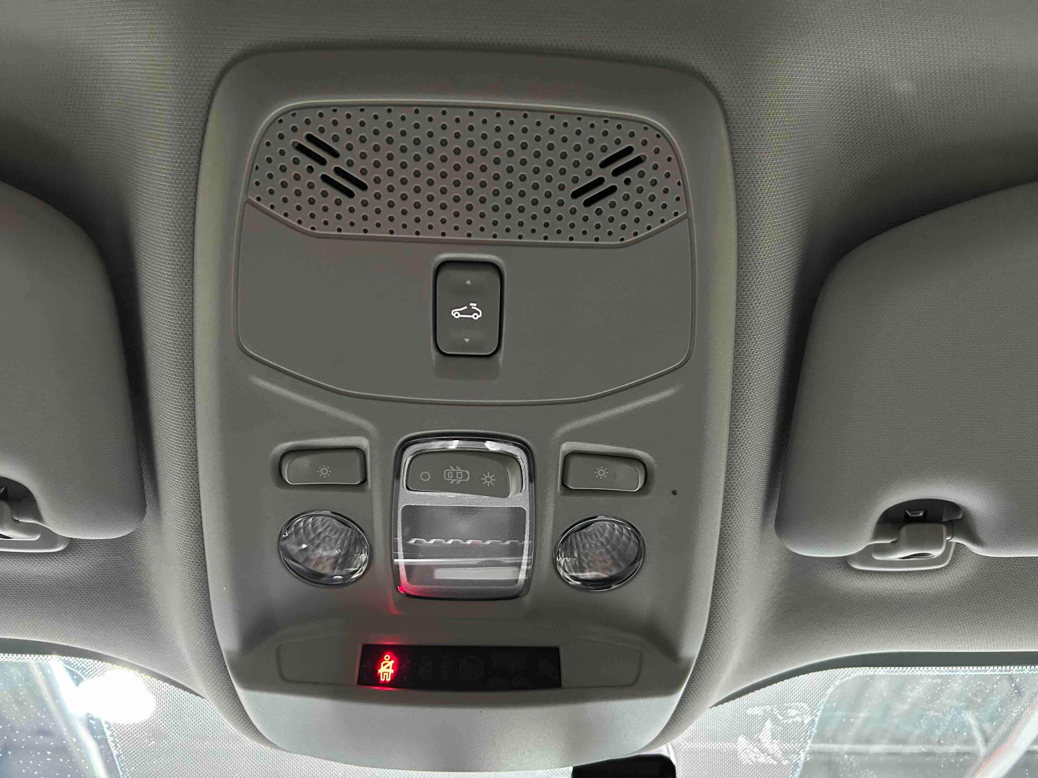 Peugeot 2008 2022 230THP THE ONE